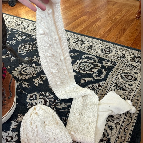 Gap kids scarf and hat - Picture 3 of 3